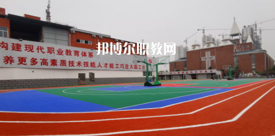 淮安市淮航技工學校地址在哪里，哪個地區(qū)，哪個城市?