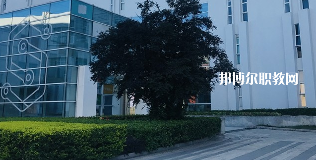 2023汕頭市科技應(yīng)用職業(yè)技術(shù)學(xué)校多少錢(qián) 汕頭市科技應(yīng)用職業(yè)技術(shù)學(xué)校各專(zhuān)業(yè)學(xué)費(fèi)收費(fèi)標(biāo)準(zhǔn)