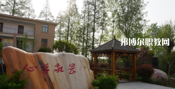 陜西省機(jī)械高級(jí)技工學(xué)校地址，乘車路線
