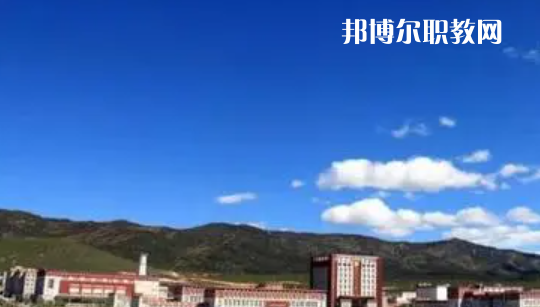 迪慶中專(zhuān)學(xué)校有哪些 迪慶中專(zhuān)學(xué)校具體名單匯總2023版