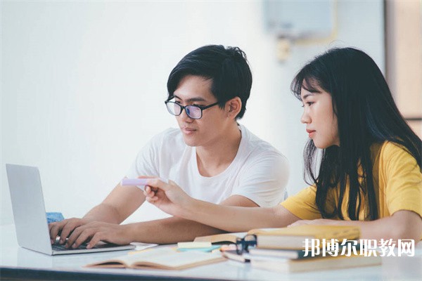 河池職業(yè)教育中心學(xué)校有哪些招生專(zhuān)業(yè)（2023年）