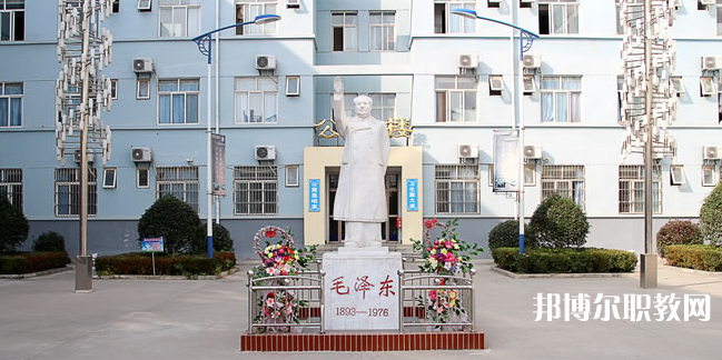 2023渭南市軌道交通運(yùn)輸高級(jí)技工學(xué)校招生計(jì)劃 招生人數(shù)是多少(附要求、條件、對(duì)象)