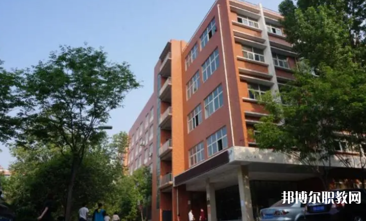 2023河南省財經(jīng)學(xué)校多少錢 河南省財經(jīng)學(xué)校各專業(yè)學(xué)費收費標(biāo)準(zhǔn)