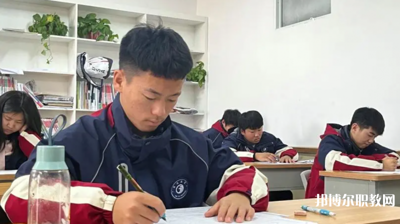 2023鄭州創(chuàng)新科技中等專業(yè)學(xué)校招生計(jì)劃 招生人數(shù)是多少(附要求、條件、對象)
