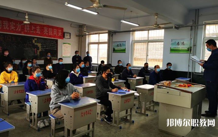 2023三門峽市湖濱區(qū)中等職業(yè)教育學(xué)校多少錢 三門峽市湖濱區(qū)中等職業(yè)教育學(xué)校各專業(yè)學(xué)費收費標(biāo)準(zhǔn)