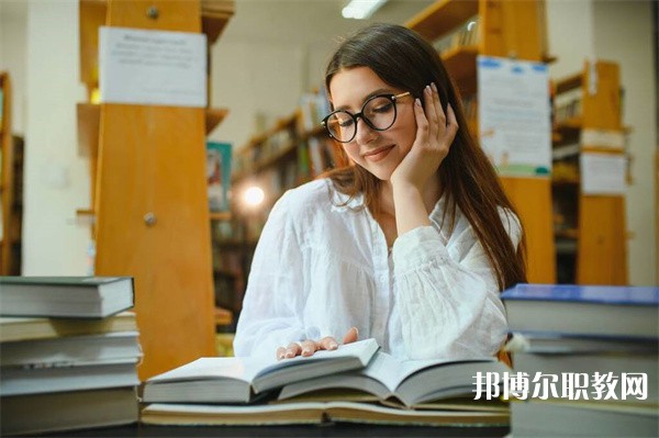 浙江哪里的中職學校能讀數字媒體藝術專業(yè)
