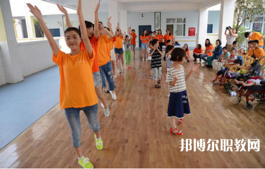陜西2024年女生讀什么中專學(xué)校