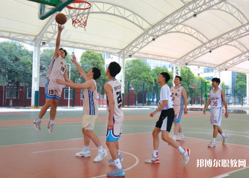 陜西2024年男孩子上什么中專好