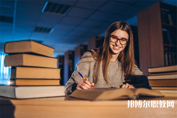 廣東哪里的職業(yè)學校能讀護理專業(yè)專業(yè)