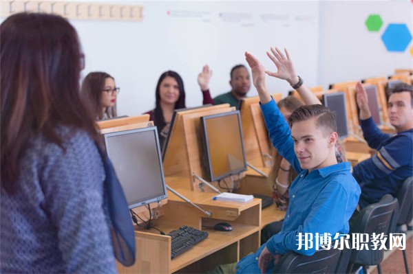 廣東哪里的職業(yè)學校能讀財會與電腦專業(yè)