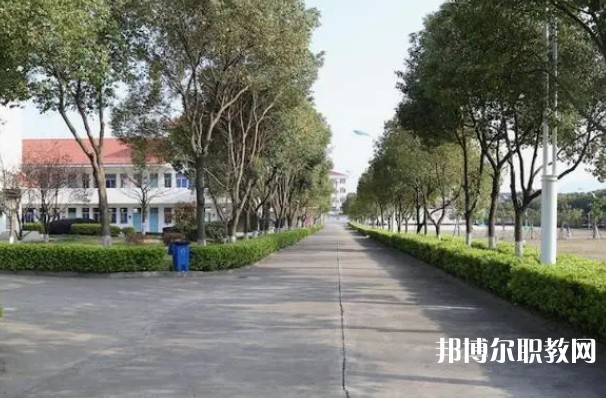 2024陽朔縣中等職業(yè)技術(shù)學(xué)校招生計(jì)劃 招生人數(shù)是多少(附要求、條件、對(duì)象)