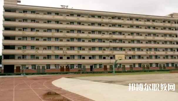 百色市機電工程學校網(wǎng)站網(wǎng)址主頁