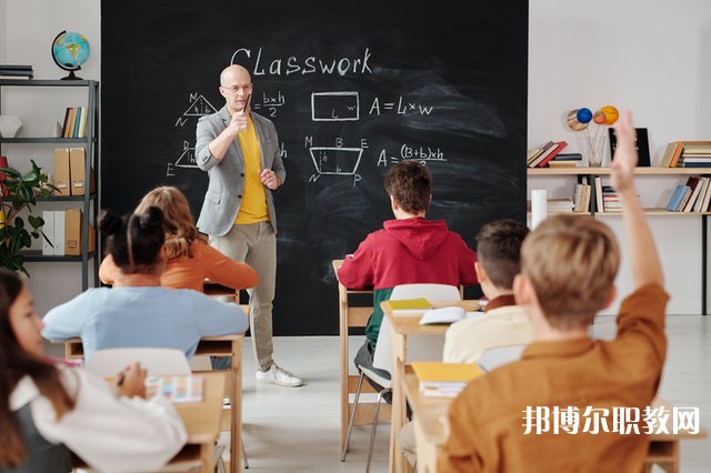 廣西哪里的中職學校能讀音像電子設備應用與維修專業(yè)