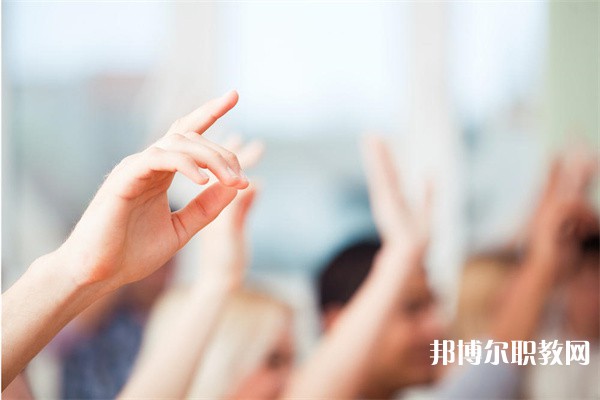 廣西哪里的中職學校能讀模具制造與維修鉗工專業(yè)