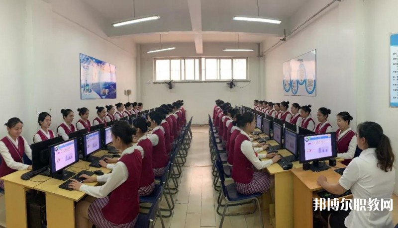 大連航空管理中等職業(yè)技術(shù)學(xué)校怎么樣、好不好