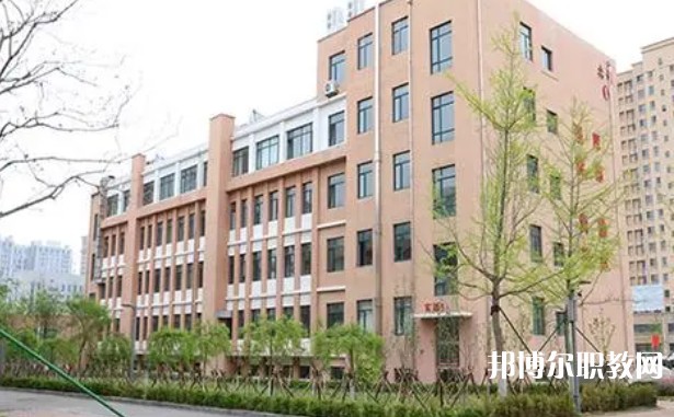 丹東市民族中等職業(yè)技術專業(yè)學校怎么樣、好不好