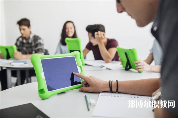 云南哪里的中職學(xué)校能讀公路工程機(jī)械維修與運用（高級工）專業(yè)