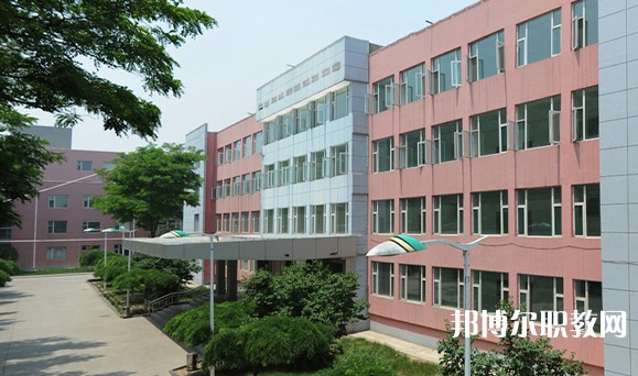 2025山西省潞安職業(yè)中等專業(yè)學(xué)校招生計劃 招生人數(shù)是多少(附要求、條件、對象)