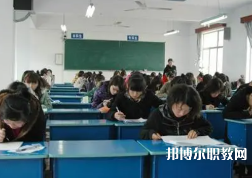 2025淮安公辦中專學(xué)校最新排名前三名單