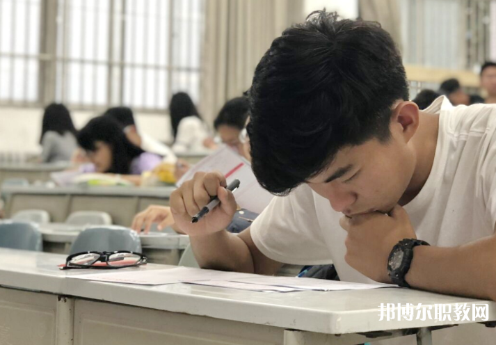2025眉山技工學(xué)校最新排名前三名單