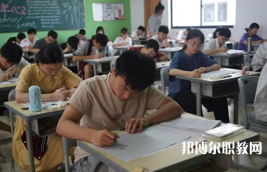 2025岳陽中職學(xué)校最新排名前三名單