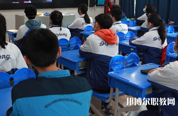 2025煙臺(tái)中職學(xué)校最新排名前三名單