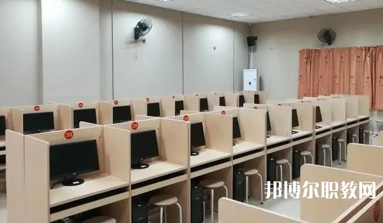成都2025年有哪些鐵路學(xué)校比較好就業(yè)