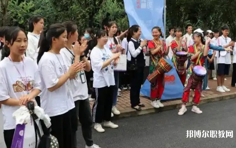 自貢2025年鐵路學校要多少分